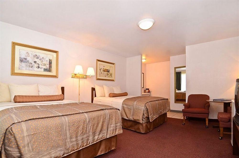 Magnuson Hotel Manitou Springs Ngoại thất bức ảnh