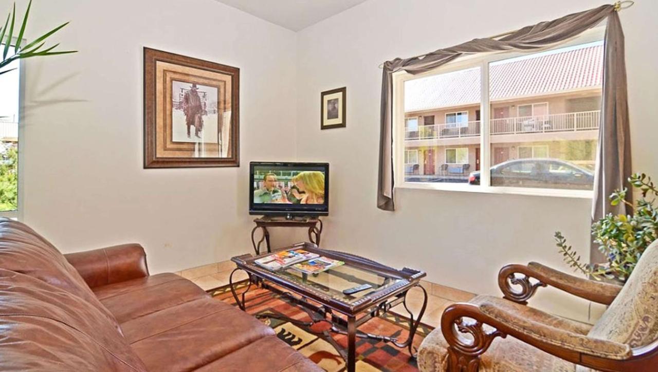 Magnuson Hotel Manitou Springs Ngoại thất bức ảnh
