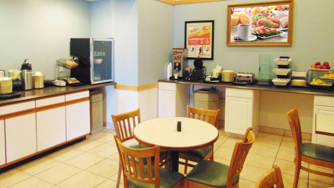 Magnuson Hotel Manitou Springs Ngoại thất bức ảnh
