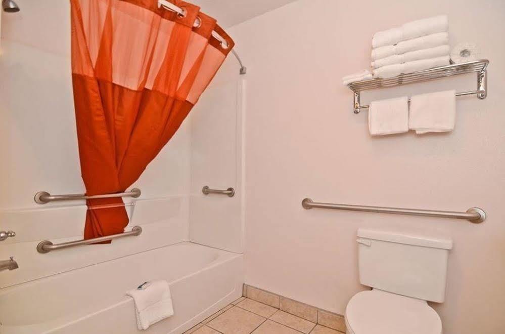 Magnuson Hotel Manitou Springs Ngoại thất bức ảnh